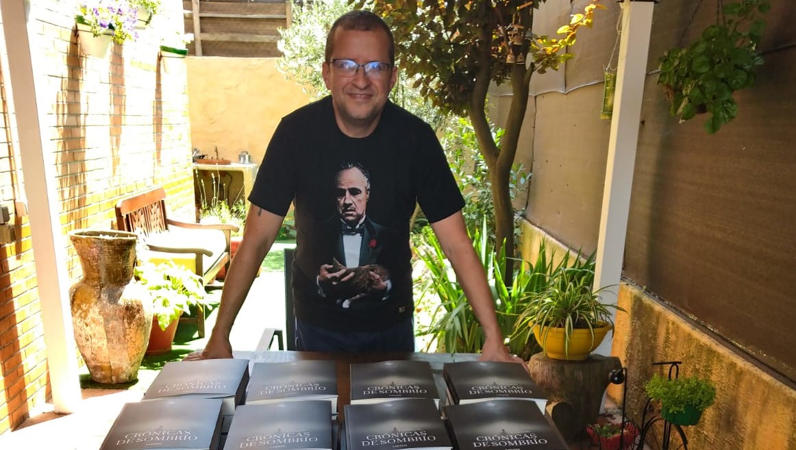 Javier López Campillo estudió en la Escuela de Cine Septima Ars